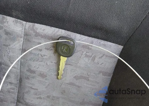 2004 Saturn L300 2 из США, поврежденный, VIN 1G8JD54R44Y502249